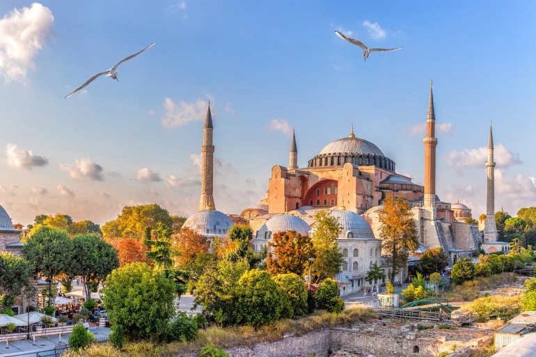 اية-صوفيا افضل 10 وجهات سياحية في اسطنبول
